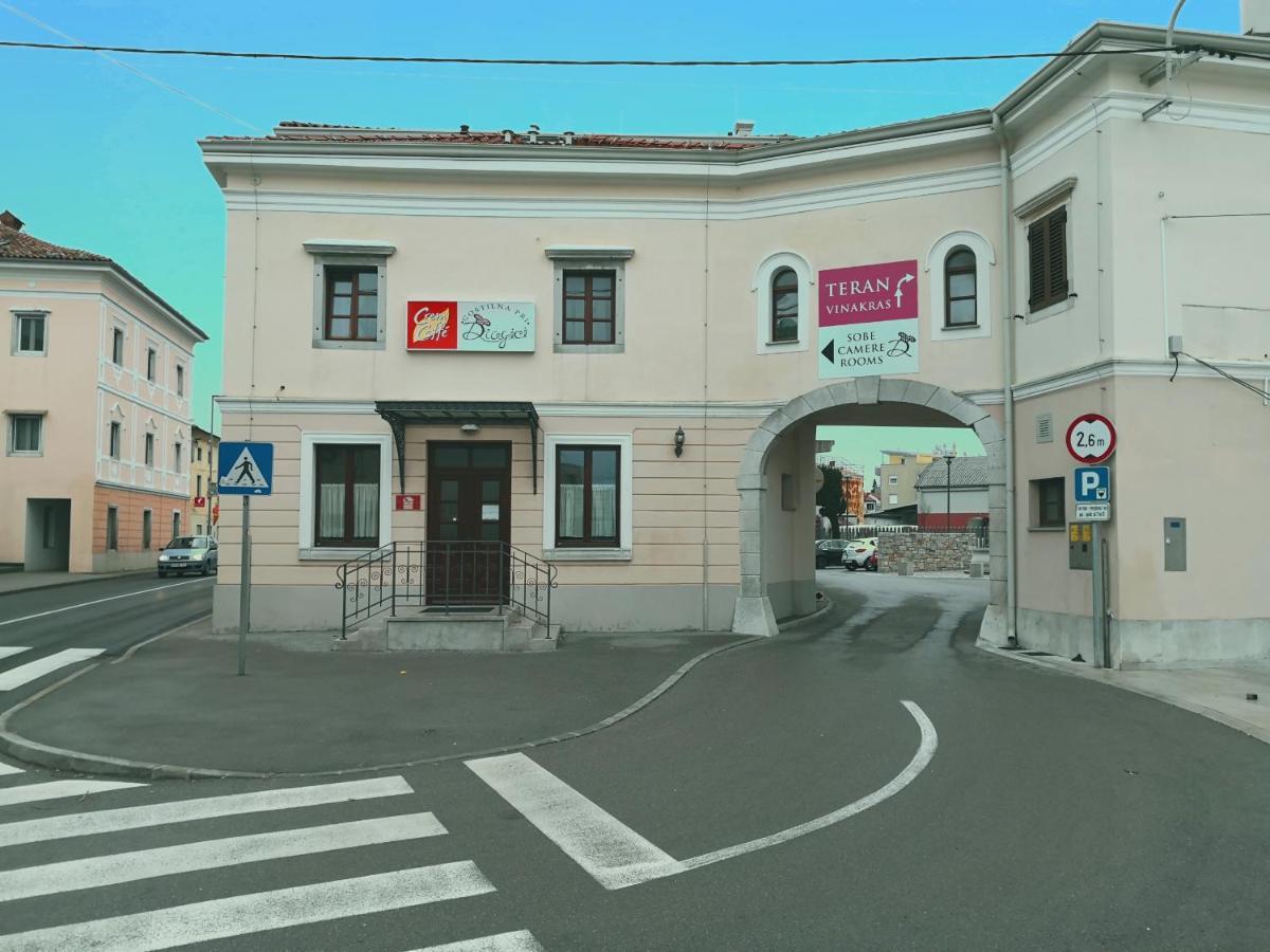 Gostilna Pri Dragici, Gostilna S Prenocisci, D.O.O. Hotel Sezana ภายนอก รูปภาพ