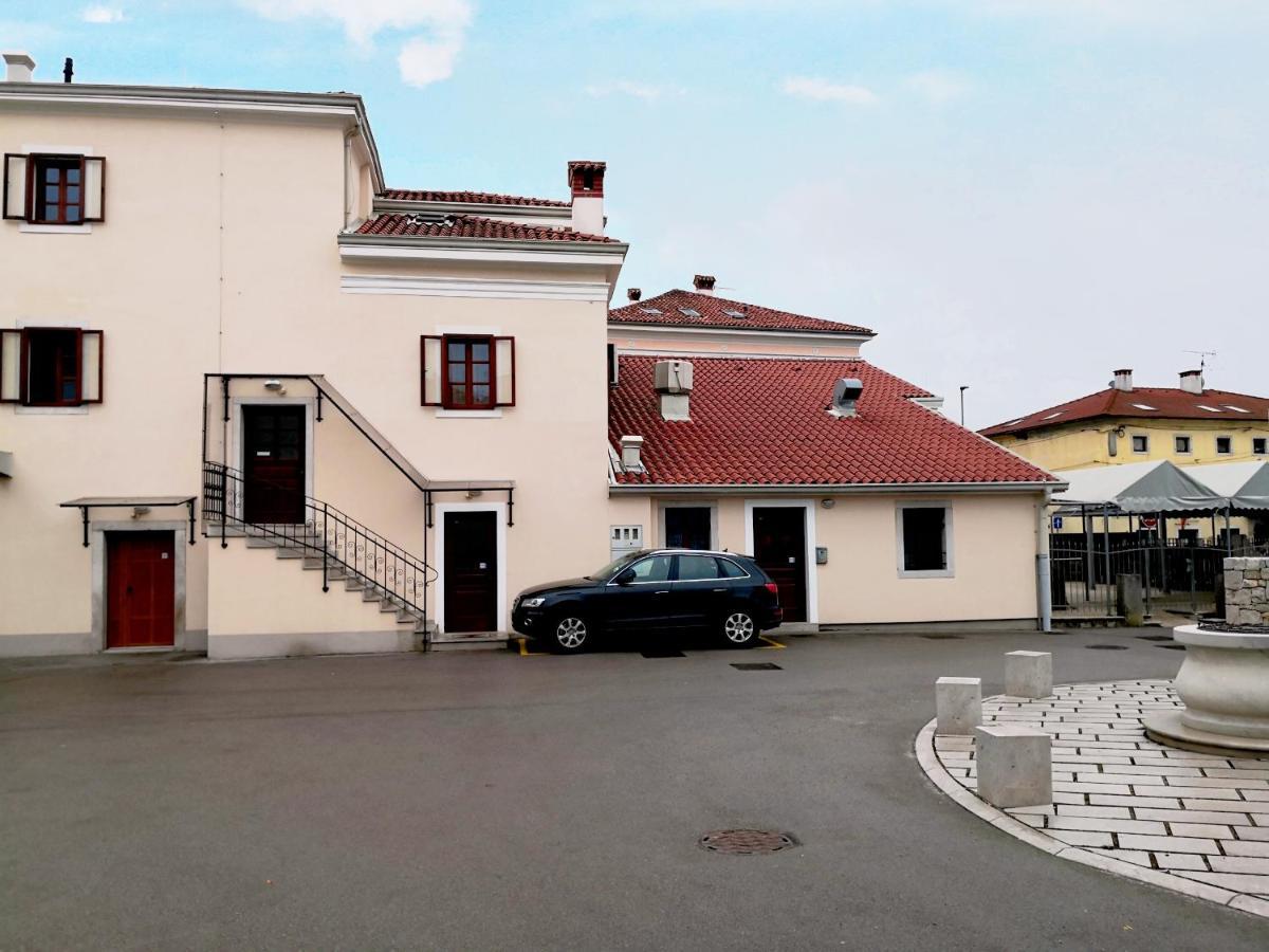 Gostilna Pri Dragici, Gostilna S Prenocisci, D.O.O. Hotel Sezana ภายนอก รูปภาพ